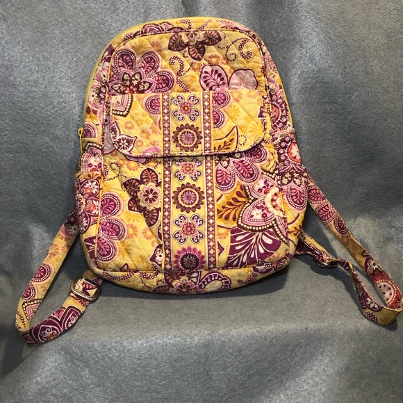 VERA BRADLEY BALI GOLD SMALL BACKPACK, PREOWNED CONDITION - Picture 6 of 16